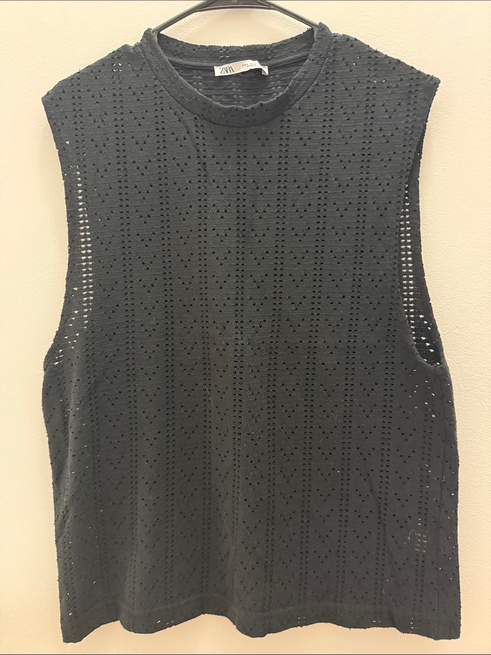 Zara Black Sleeveless Eyelet Tank Top
